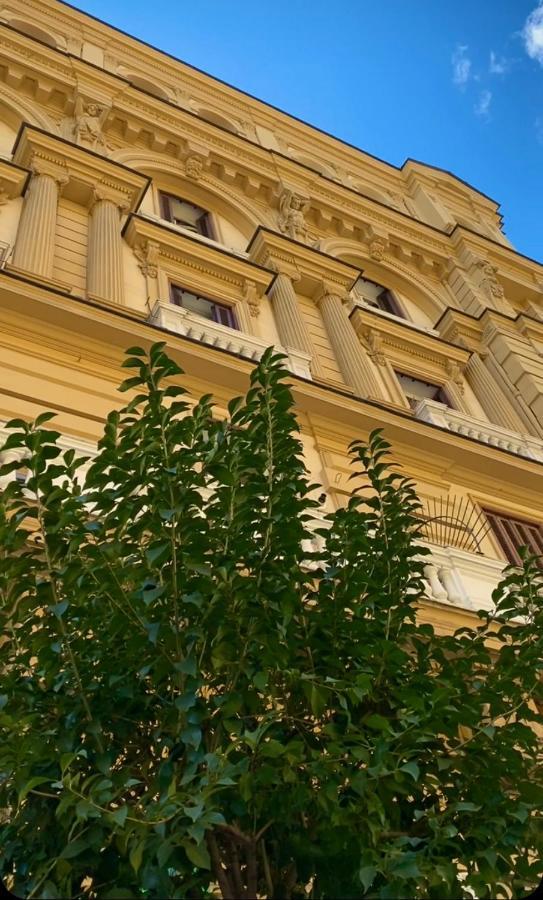 Quatrum Napoli - B&B Екстериор снимка